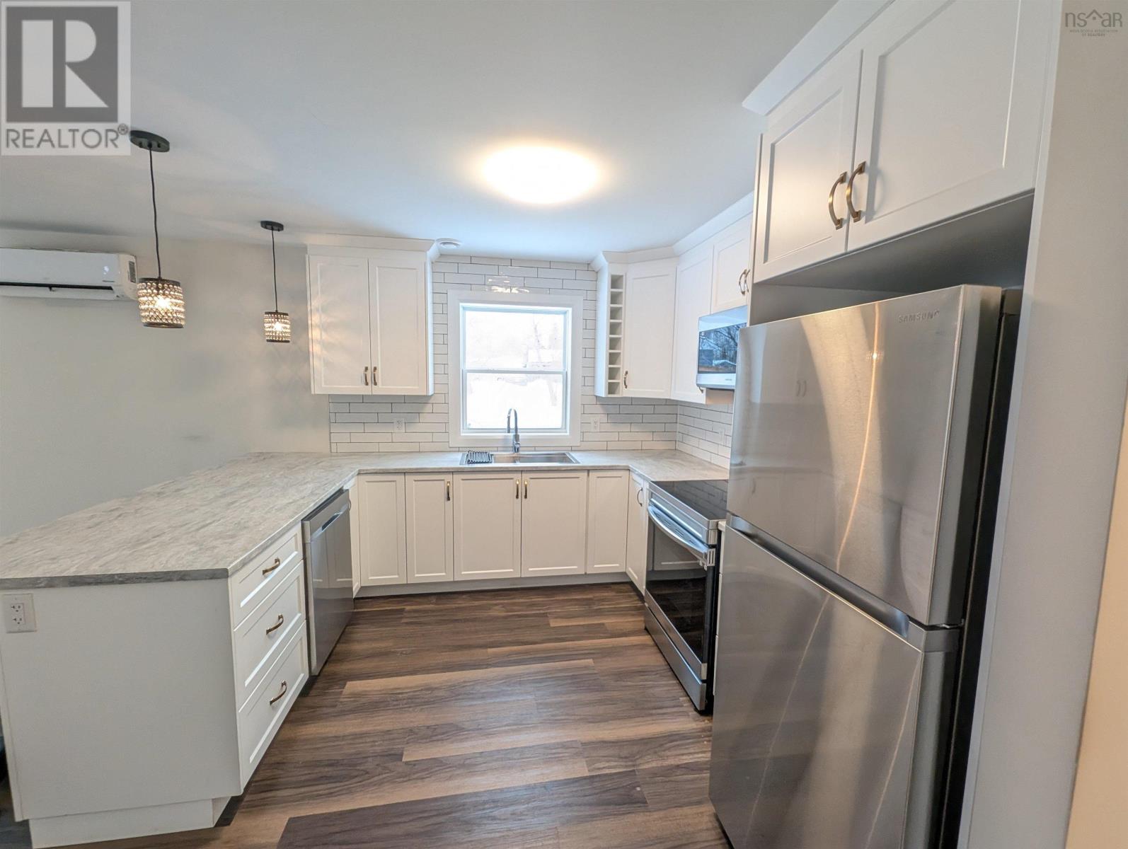 128 & 130 Renfrew Road, Hants, Nova Scotia  B2T 1H6 - Photo 10 - 202603315