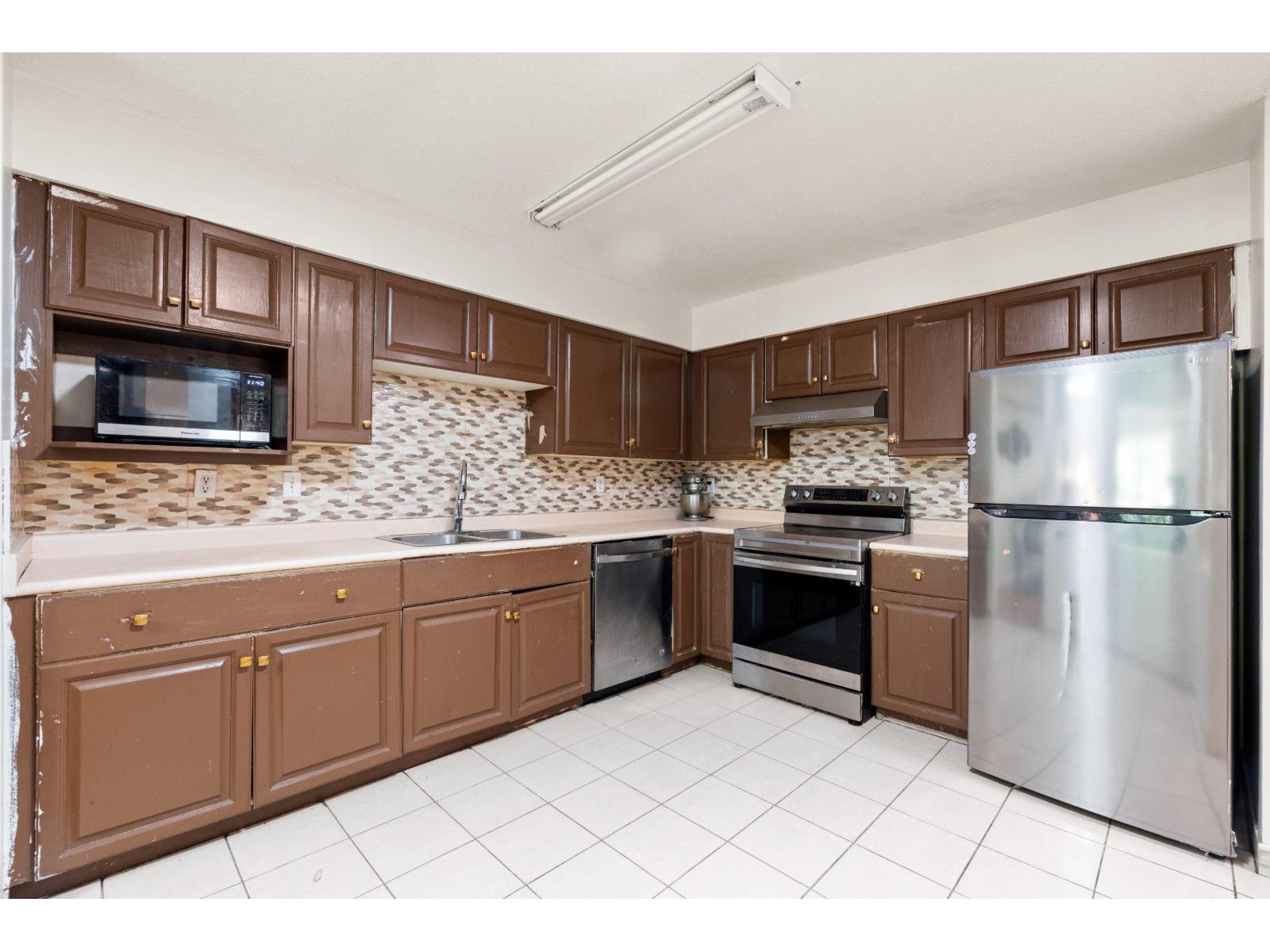 306 12101 80 Avenue, Surrey, British Columbia  V3W 5V6 - Photo 9 - R3115883