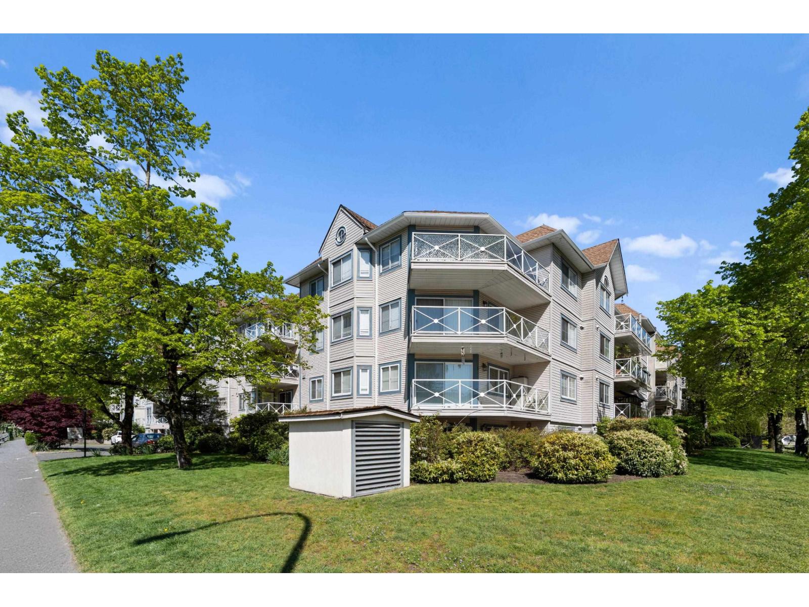 306 12101 80 Avenue, Surrey, British Columbia  V3W 5V6 - Photo 3 - R3115883