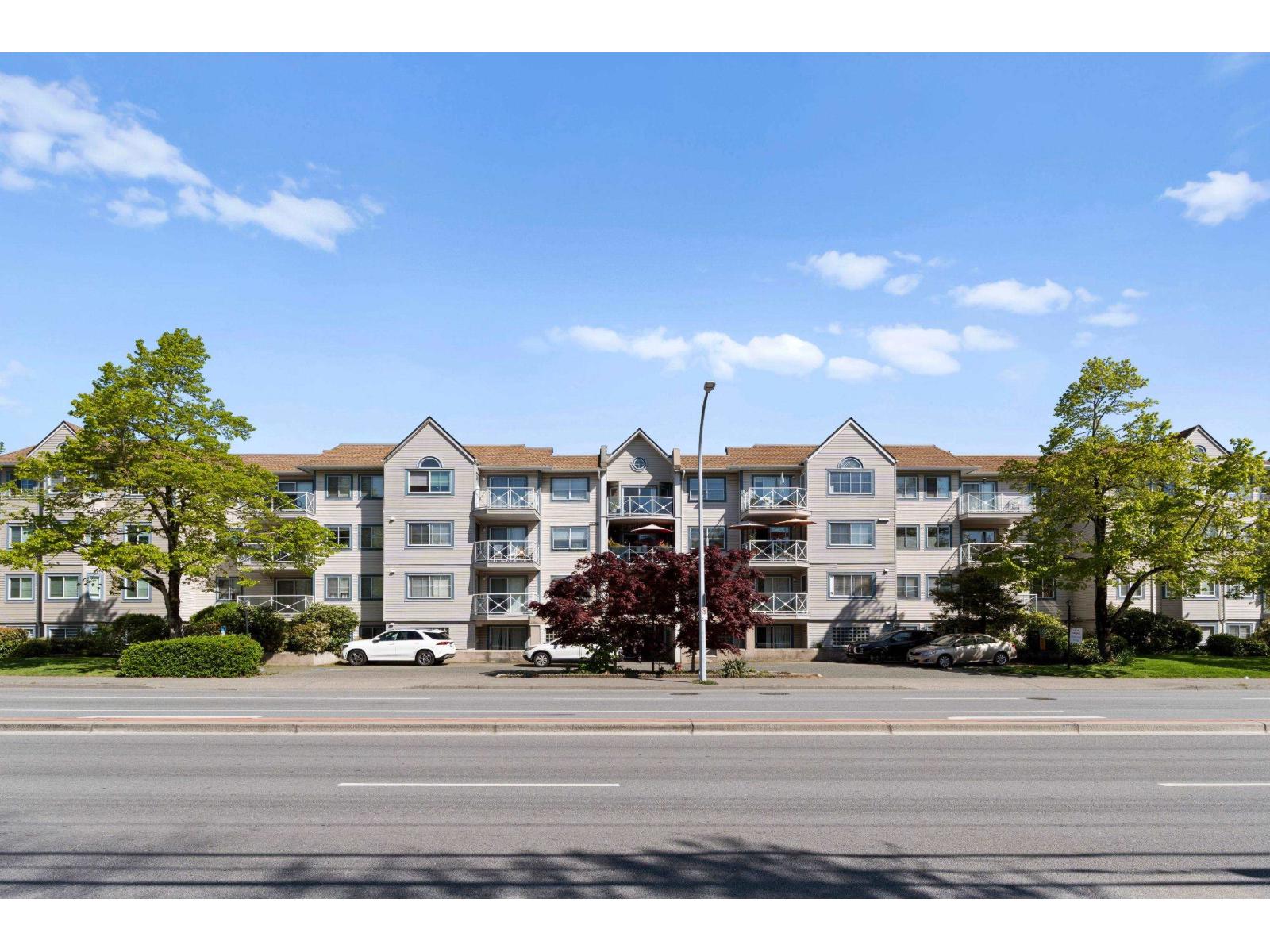 306 12101 80 Avenue, Surrey, British Columbia  V3W 5V6 - Photo 2 - R3115883