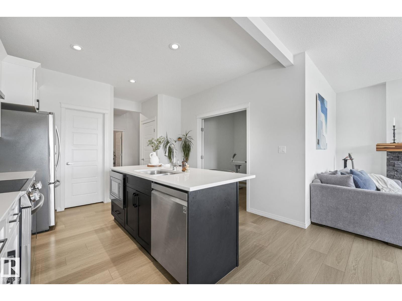 6417 66 St, Beaumont, Alberta  T4X 2P6 - Photo 5 - E4476055