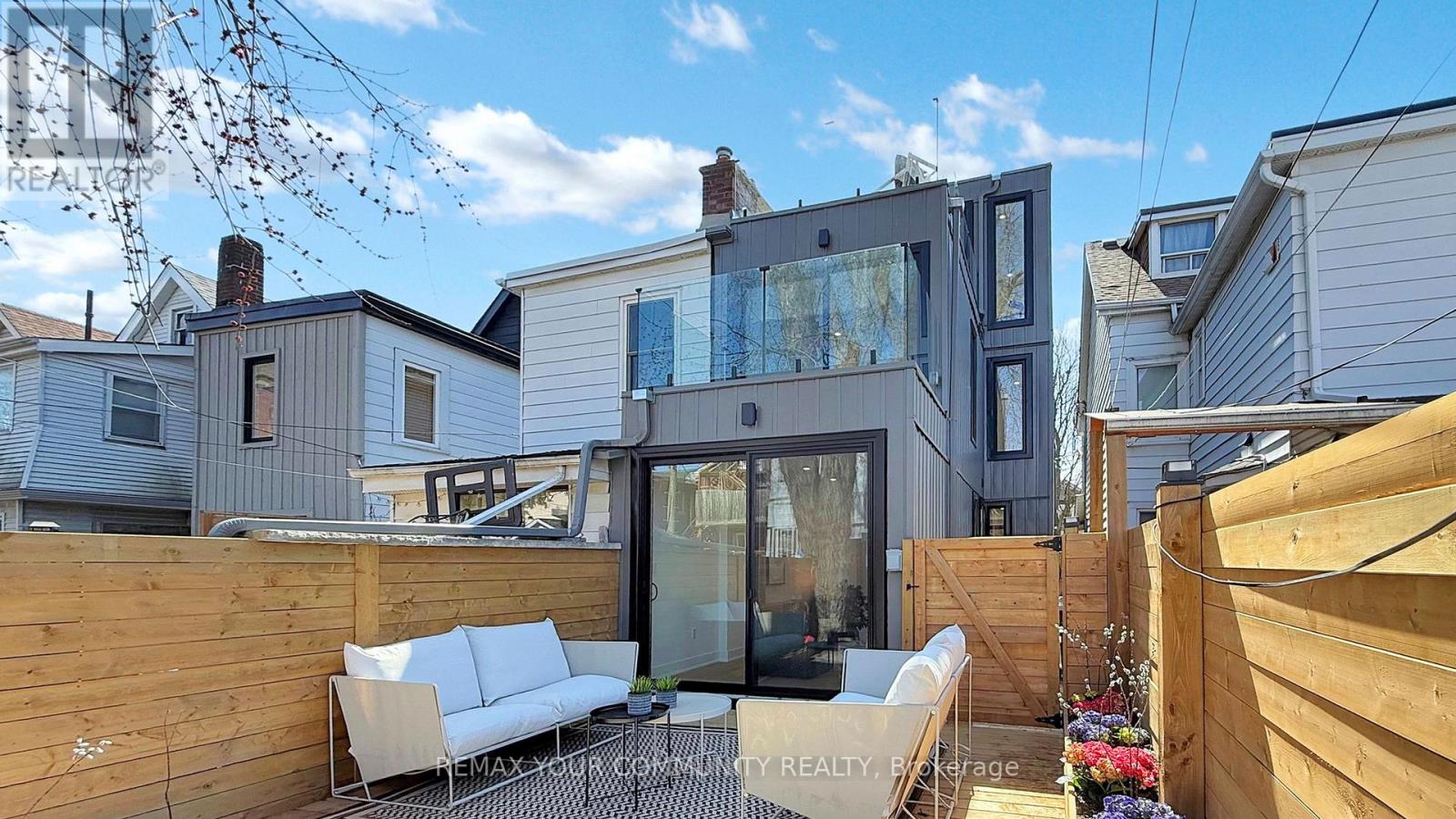 32 Endean Avenue, Toronto, Ontario  M4M 1W6 - Photo 47 - E13042526