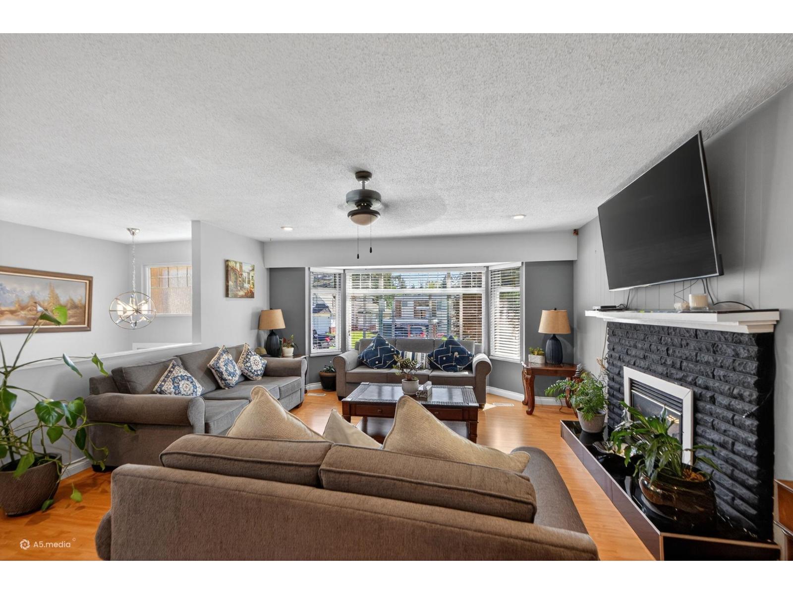 11627 72a Avenue, Delta, British Columbia  V4C 1B2 - Photo 6 - R3115215