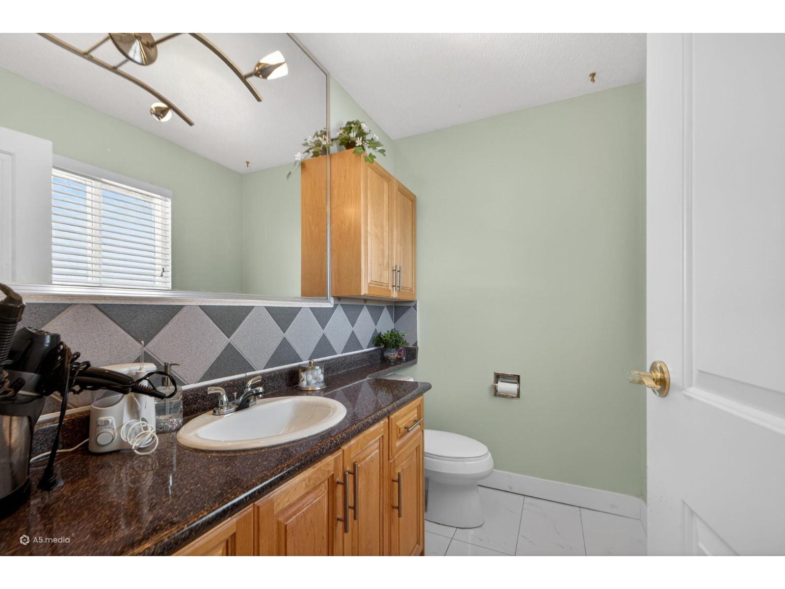 11627 72a Avenue, Delta, British Columbia  V4C 1B2 - Photo 19 - R3115215