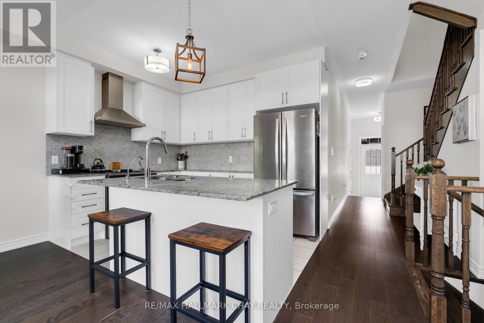 46 Clifford Crescent, New Tecumseth, Ontario  L0G 1W0 - Photo 4 - N13052650