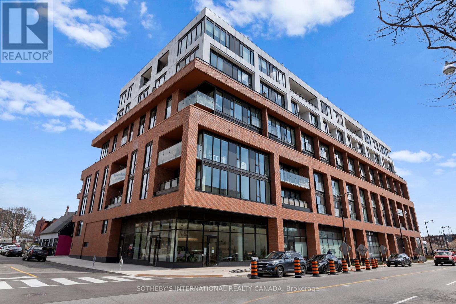 323 - 2720 Dundas Street W, Toronto, Ontario  M6P 1Y2 - Photo 3 - W13047956