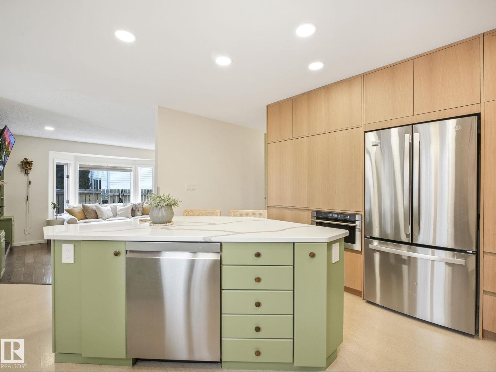 5609 56a St, Beaumont, Alberta  T4X 1A7 - Photo 6 - E4482636