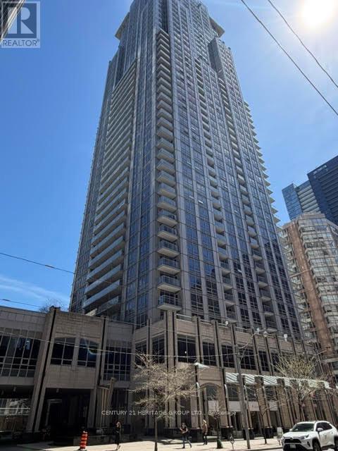 708 - 761 BAY STREET, Toronto, Ontario