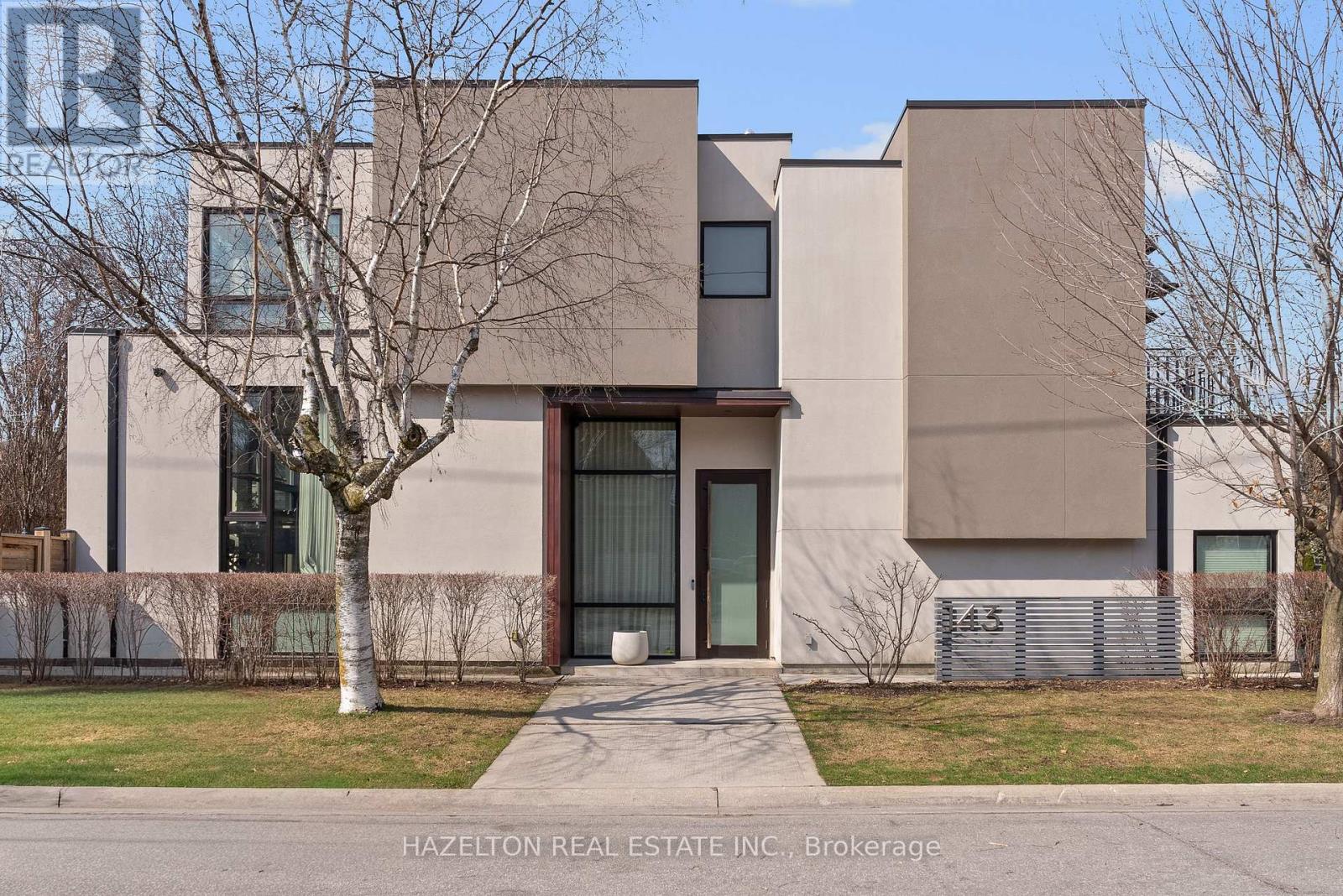 143 JOICEY BOULEVARD, Toronto, Ontario