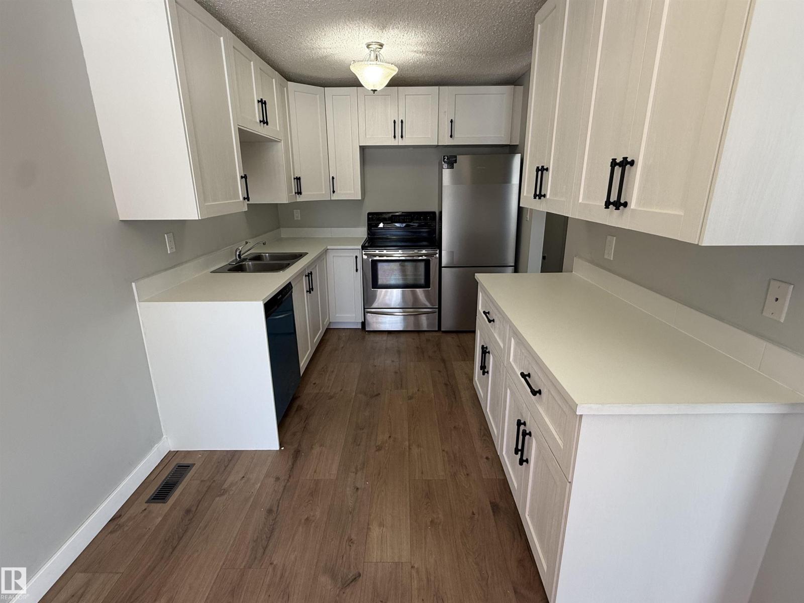 10654 Beaumaris Rd Nw, Edmonton, Alberta  T5X 3N4 - Photo 18 - E4484470