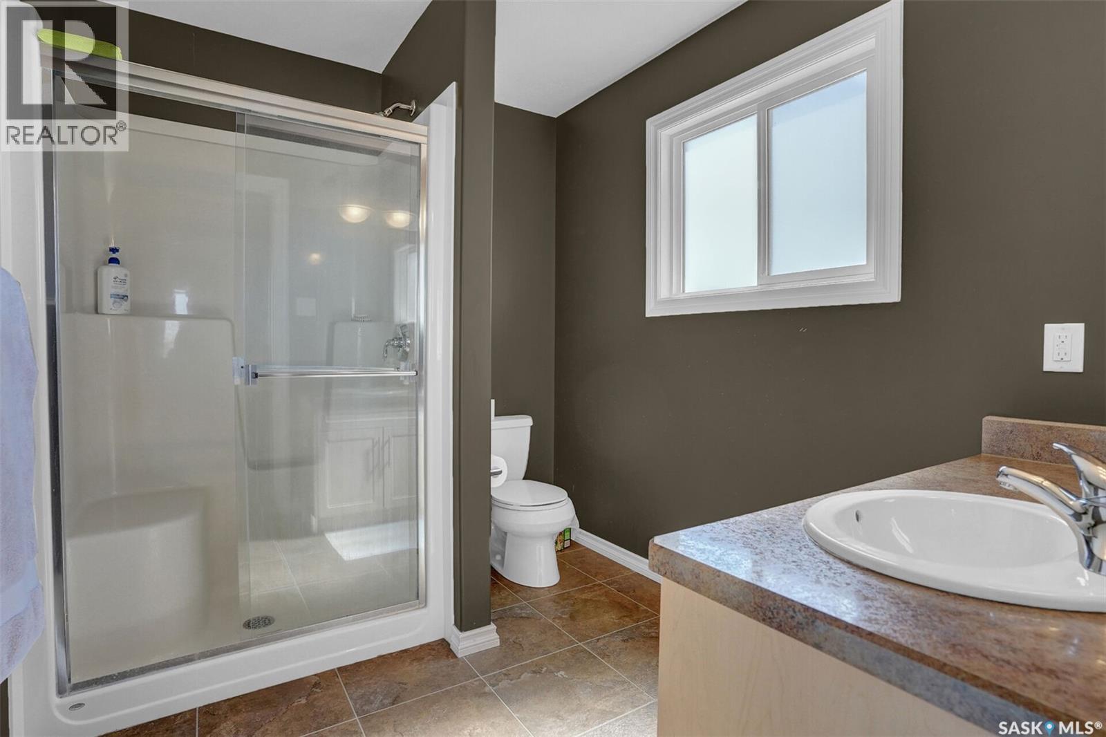 8 3225 Woodhams Drive E, Regina, Saskatchewan  S4V 3A2 - Photo 27 - SK034148