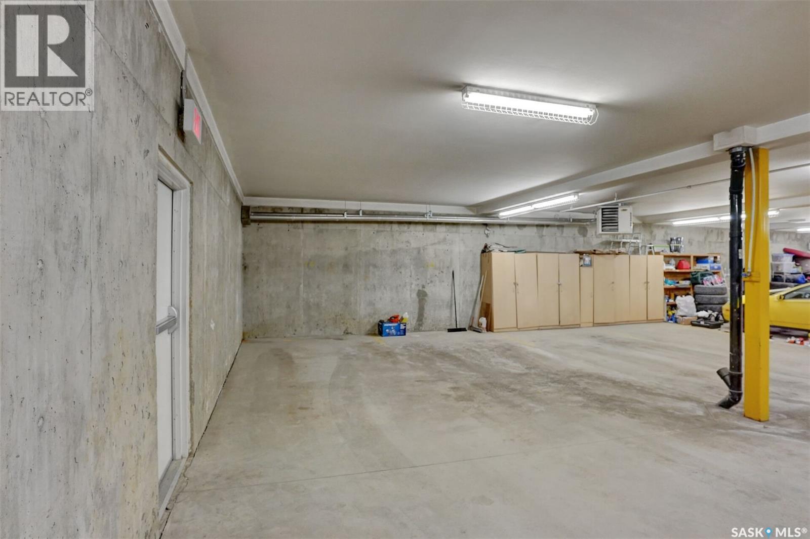 8 3225 Woodhams Drive E, Regina, Saskatchewan  S4V 3A2 - Photo 32 - SK034148