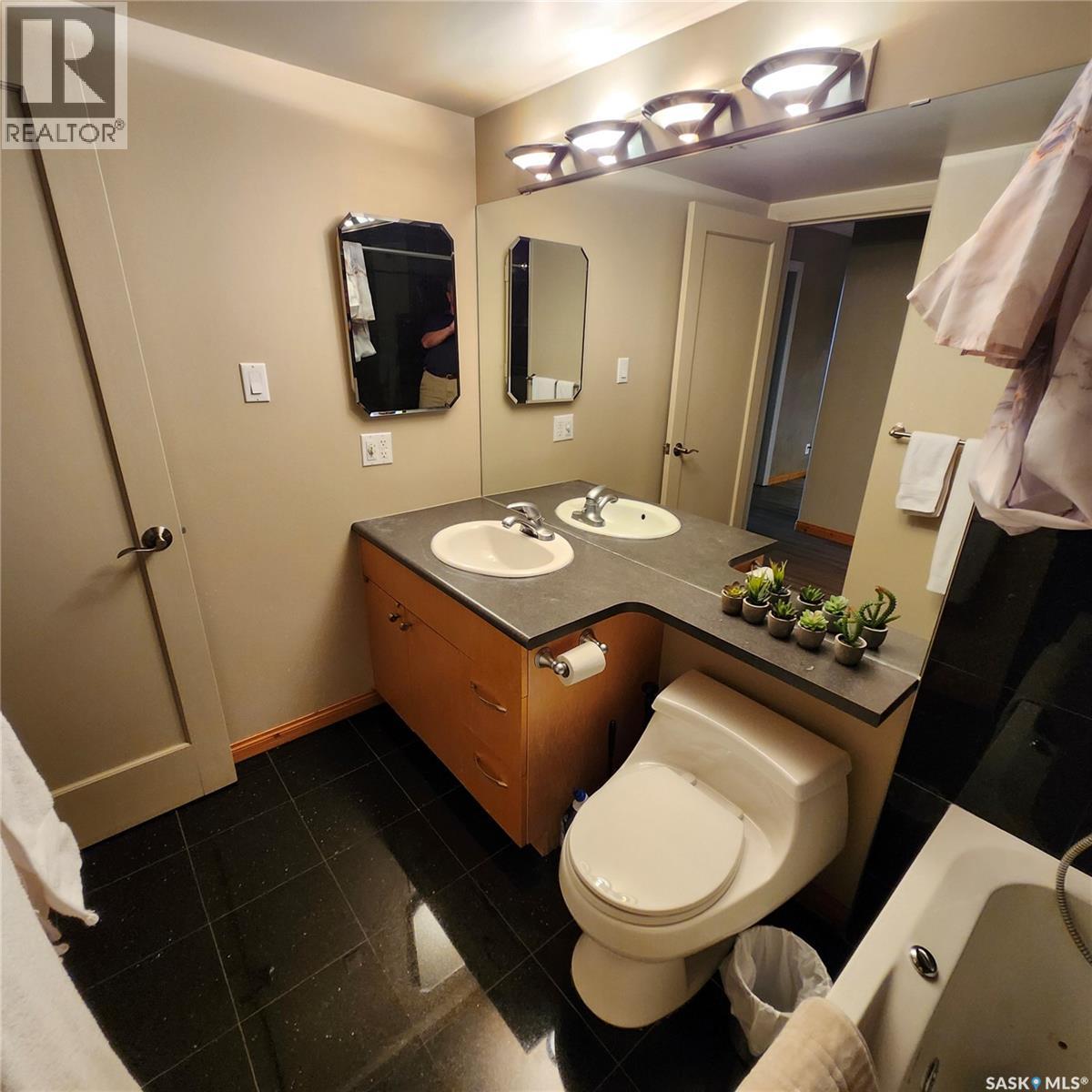 1907 311 6th Avenue N, Saskatoon, Saskatchewan  S7K 7A9 - Photo 25 - SK034141