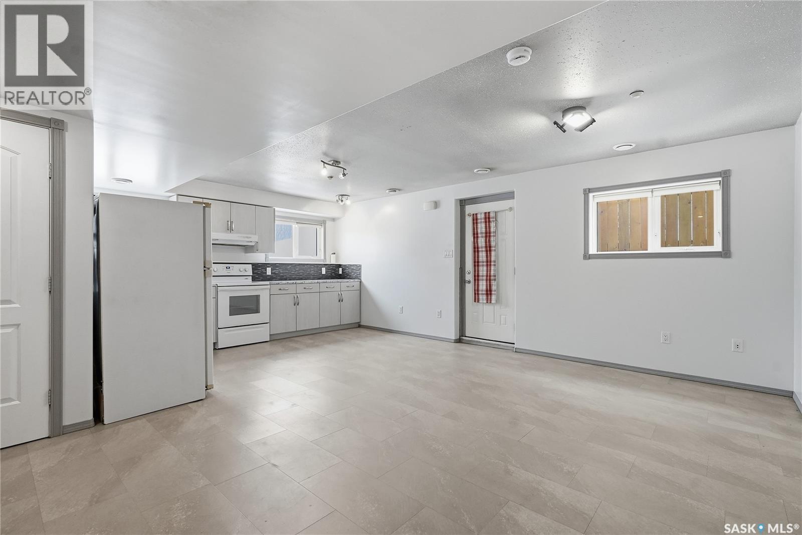 807 115th Street E, Saskatoon, Saskatchewan  S7N 3W5 - Photo 32 - SK034036