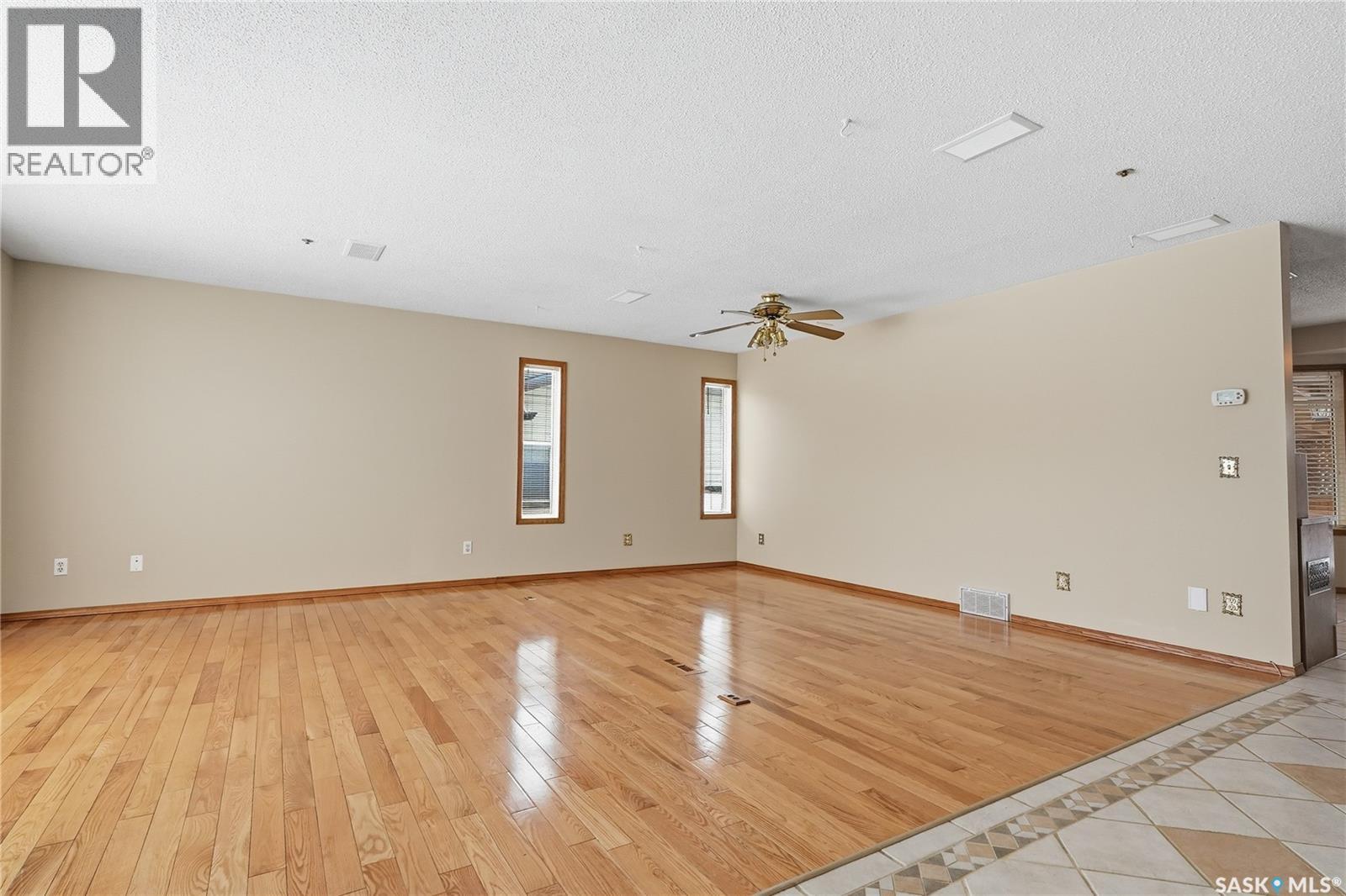 807 115th Street E, Saskatoon, Saskatchewan  S7N 3W5 - Photo 5 - SK034036