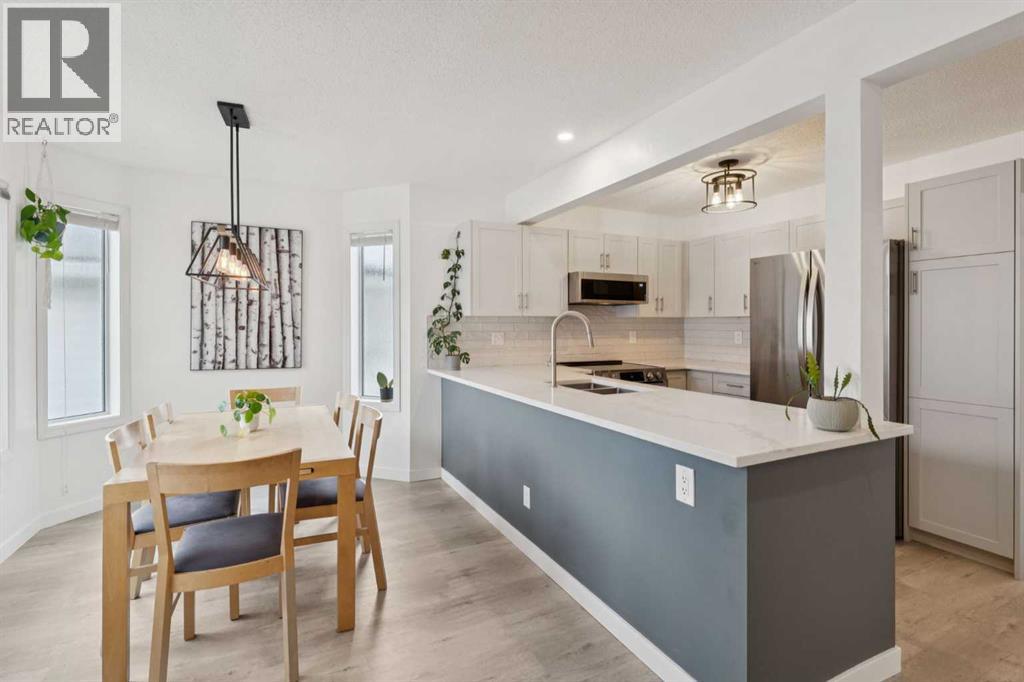 92 Scenic Gardens Nw, Calgary, Alberta  T3L 1Y6 - Photo 2 - A2305633