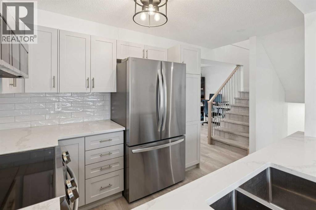 92 Scenic Gardens Nw, Calgary, Alberta  T3L 1Y6 - Photo 7 - A2305633