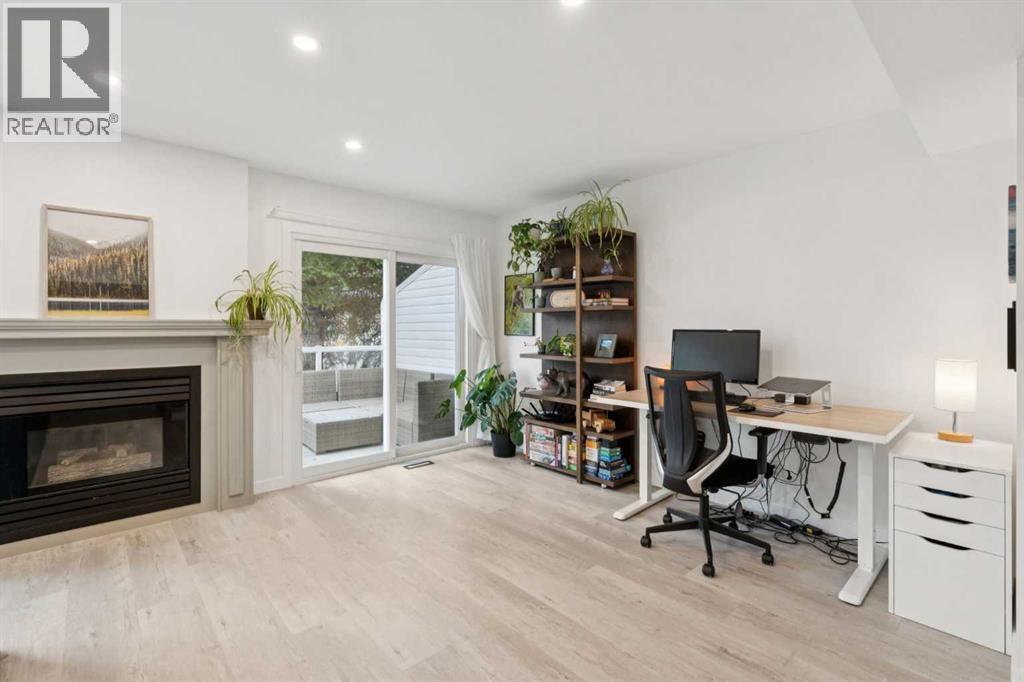 92 Scenic Gardens Nw, Calgary, Alberta  T3L 1Y6 - Photo 8 - A2305633