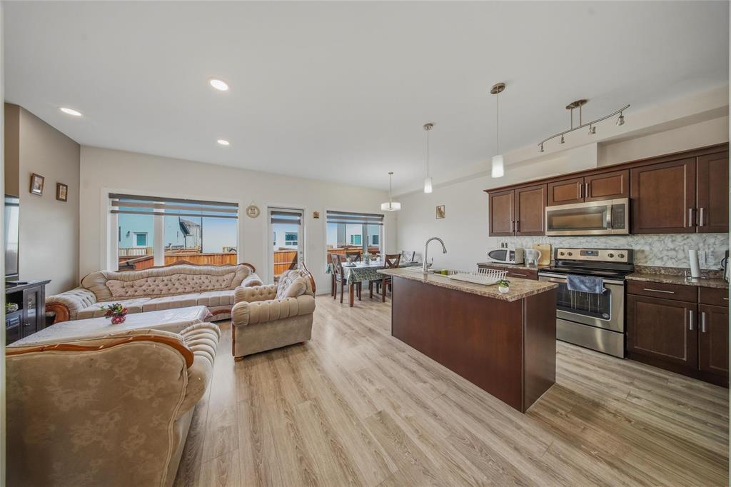 335 Old Commonwealth Path, Winnipeg, Manitoba  R2P 2X7 - Photo 12 - 202608577