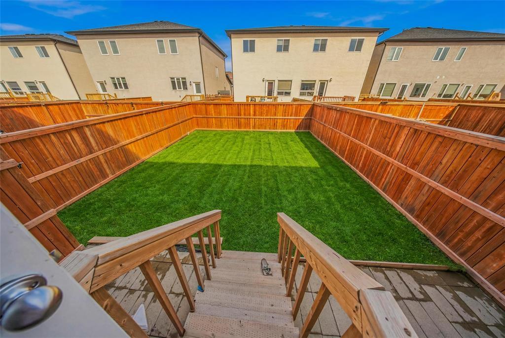 335 Old Commonwealth Path, Winnipeg, Manitoba  R2P 2X7 - Photo 2 - 202608577