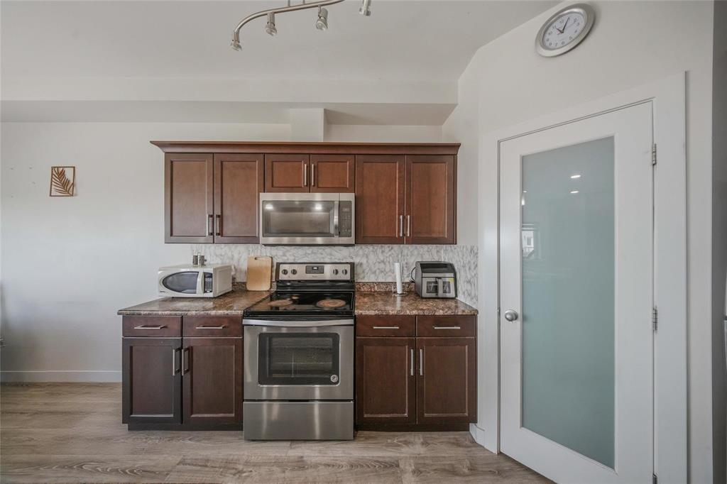 335 Old Commonwealth Path, Winnipeg, Manitoba  R2P 2X7 - Photo 9 - 202608577