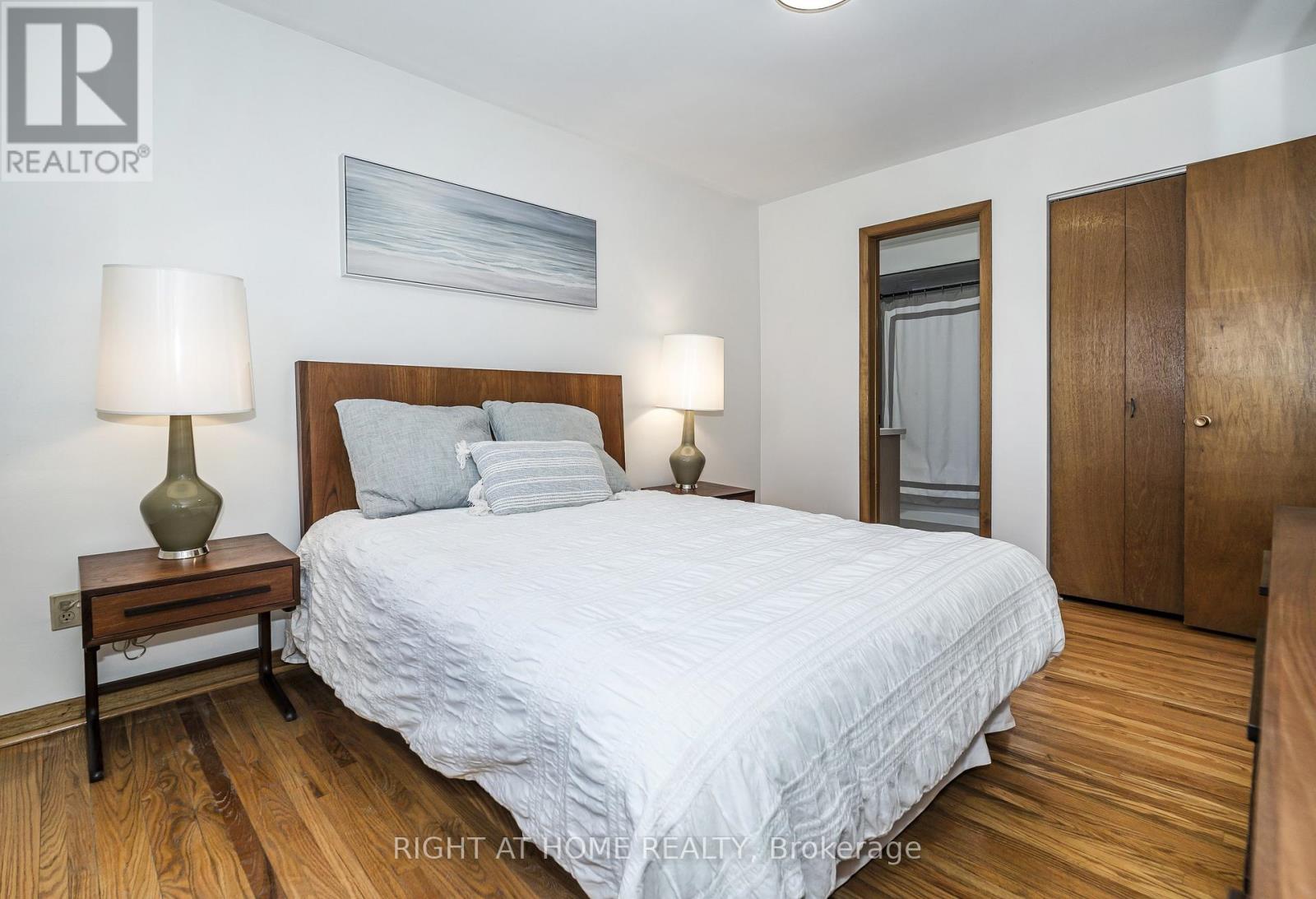 8 Mira Road, Markham (Thornhill), Ontario  L3T 2H6 - Photo 18 - N13053098