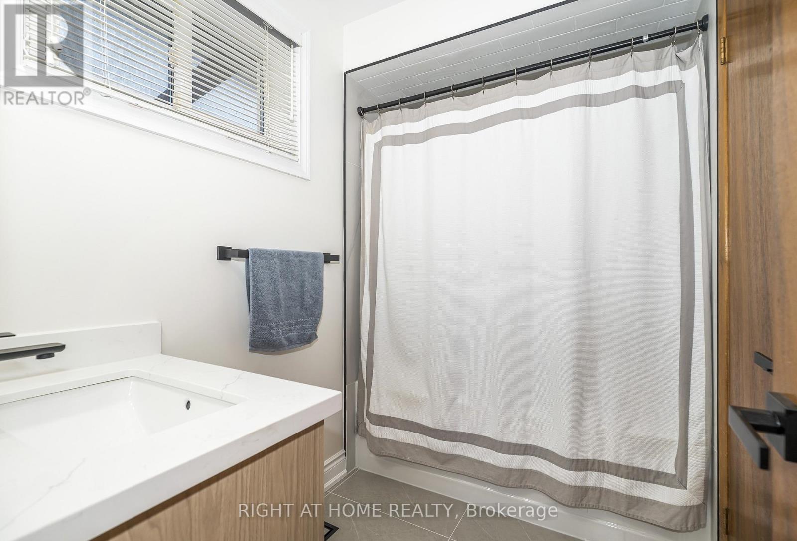 8 Mira Road, Markham (Thornhill), Ontario  L3T 2H6 - Photo 22 - N13053098