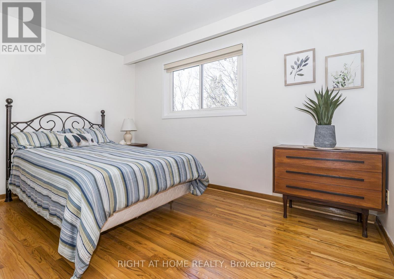 8 Mira Road, Markham (Thornhill), Ontario  L3T 2H6 - Photo 24 - N13053098