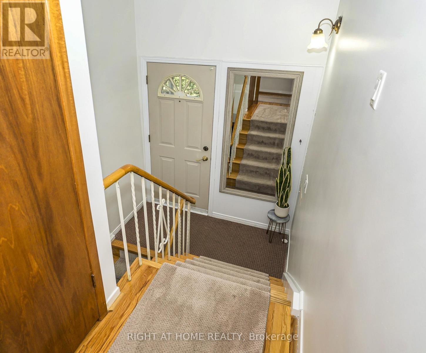 8 Mira Road, Markham (Thornhill), Ontario  L3T 2H6 - Photo 28 - N13053098