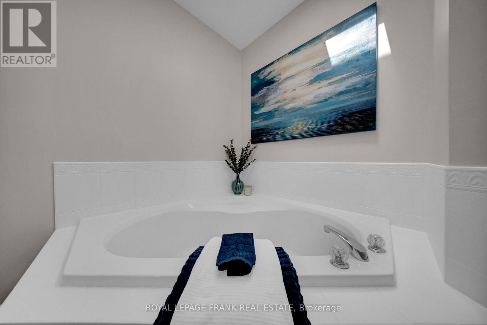 78 Cecil Found Crescent, Clarington, Ontario  L1E 2W1 - Photo 16 - E13052054