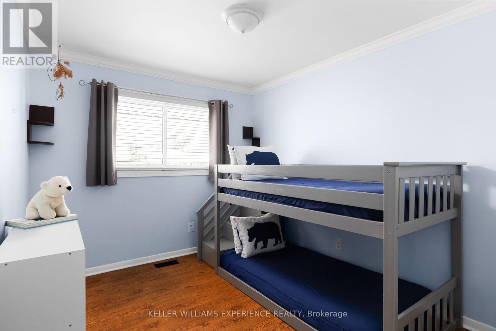 27 Ottaway Avenue, Barrie (Wellington), Ontario  L4M 2W6 - Photo 11 - S13053100