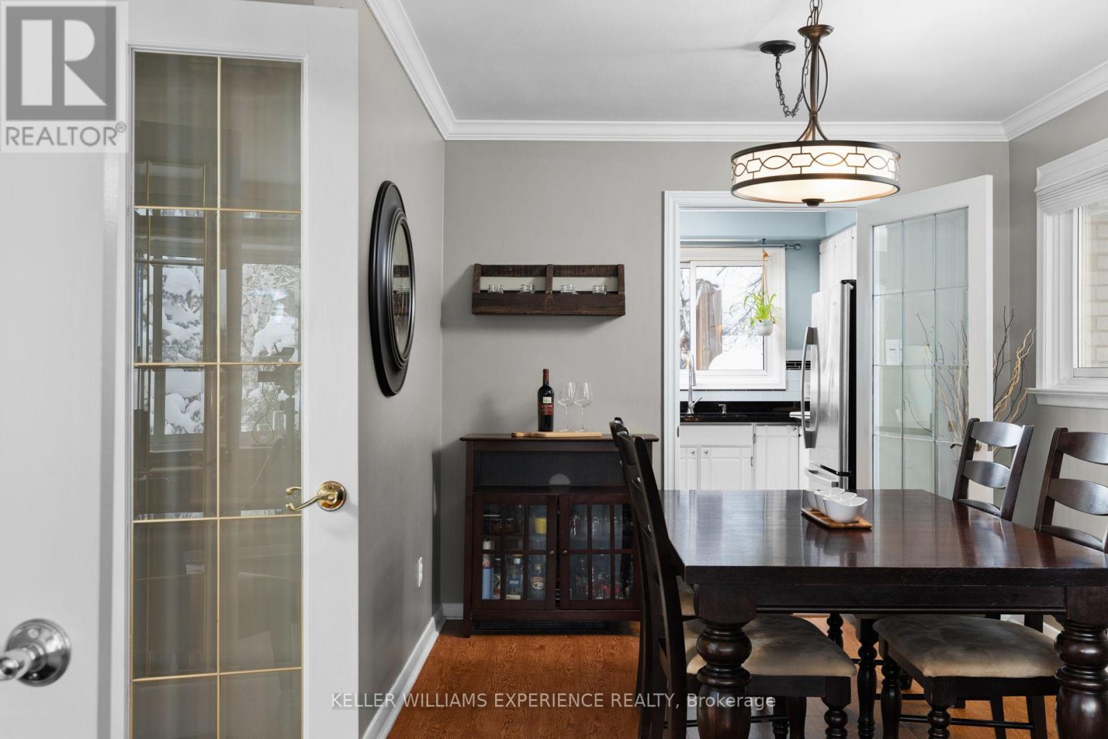 27 Ottaway Avenue, Barrie (Wellington), Ontario  L4M 2W6 - Photo 9 - S13053100