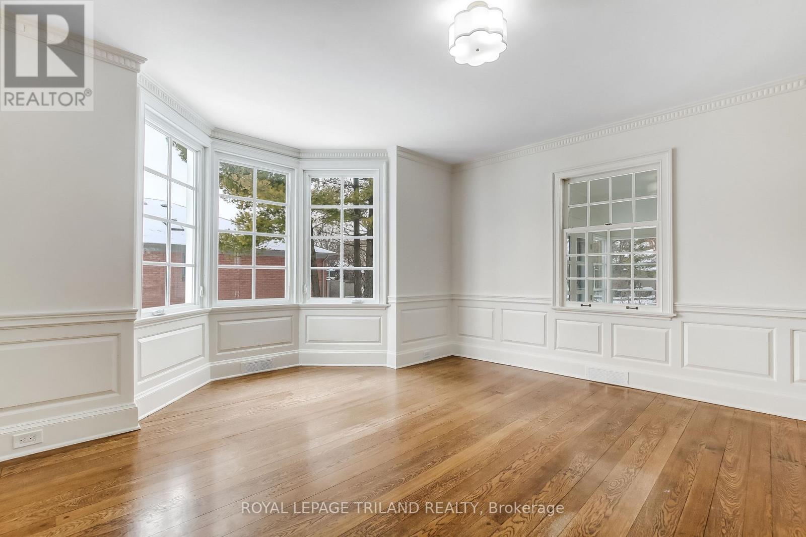 1965 Highland Heights, London South, Ontario  N6C 6C4 - Photo 17 - X12670878