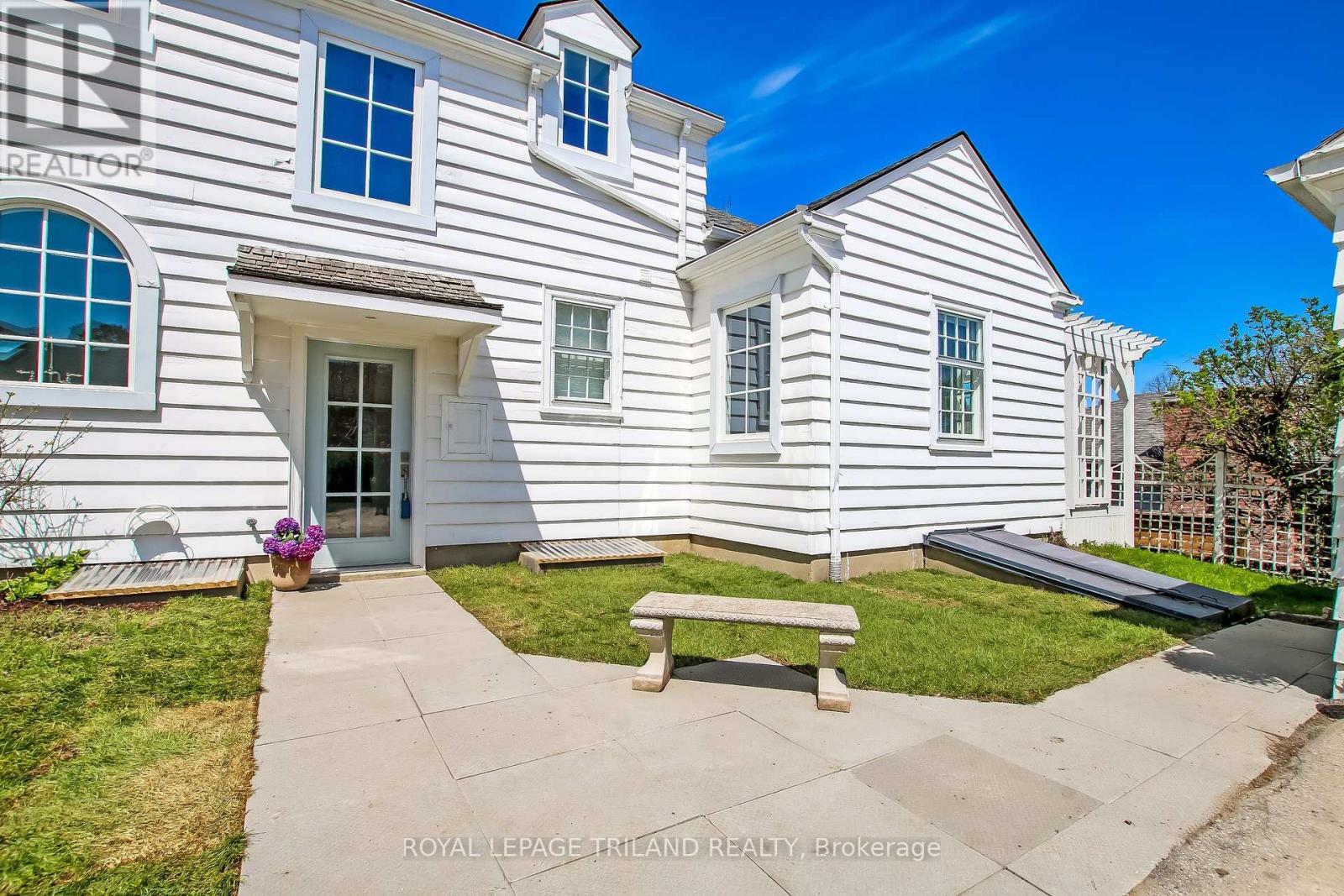 1965 Highland Heights, London South, Ontario  N6C 6C4 - Photo 41 - X12670878