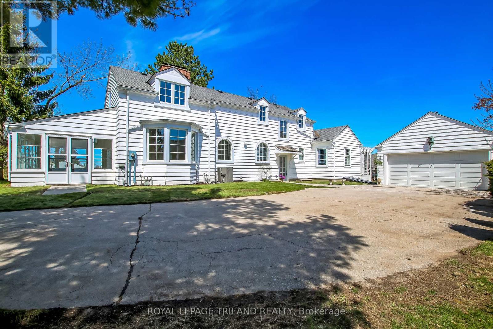 1965 Highland Heights, London South, Ontario  N6C 6C4 - Photo 6 - X12670878