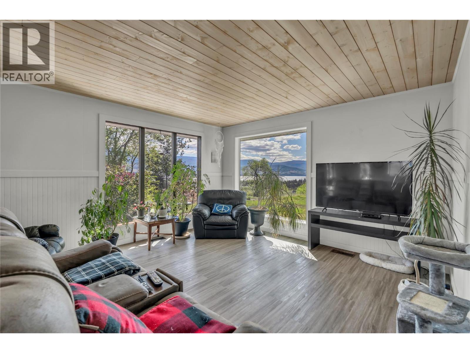 3909 Gartrell Road, Summerland, British Columbia  V0H 1Z4 - Photo 6 - 10384621