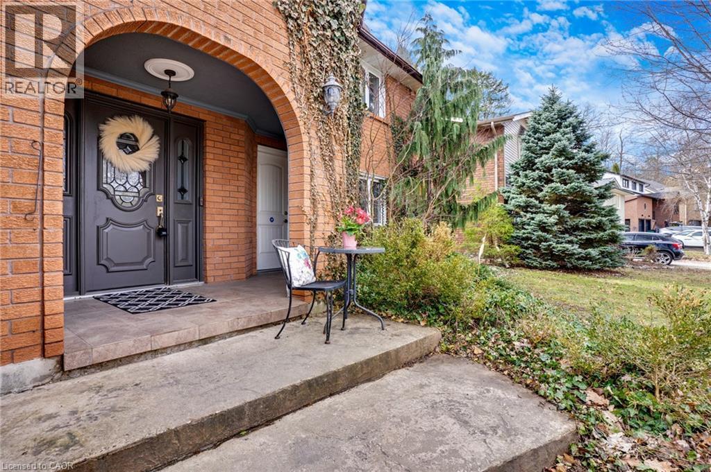 37 Yellow Birch Drive, Kitchener, Ontario  N2N 2M1 - Photo 3 - 40824904