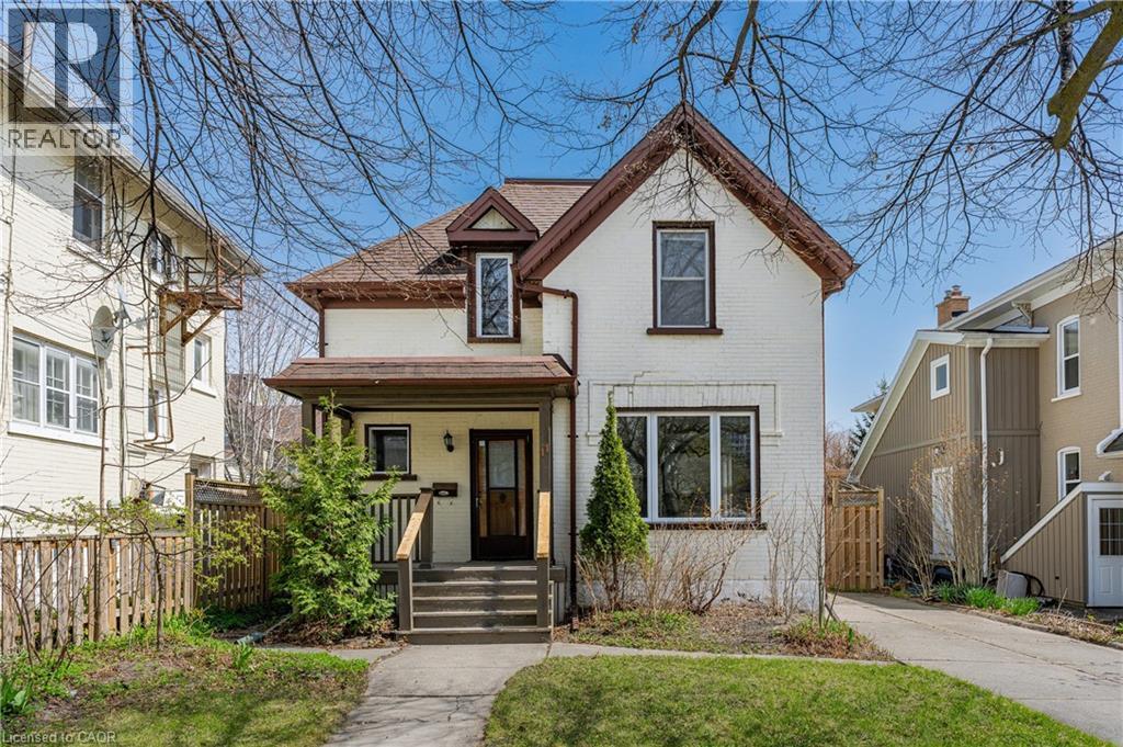 11 HEINS Avenue, Kitchener, Ontario