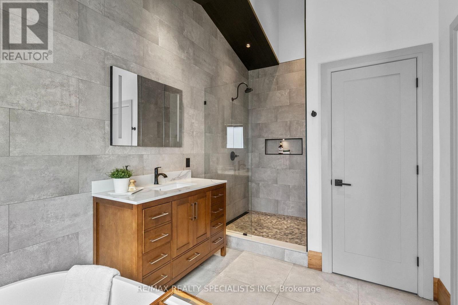 2977 Bovaird Drive W, Brampton, Ontario  L6X 0G4 - Photo 25 - W13053102