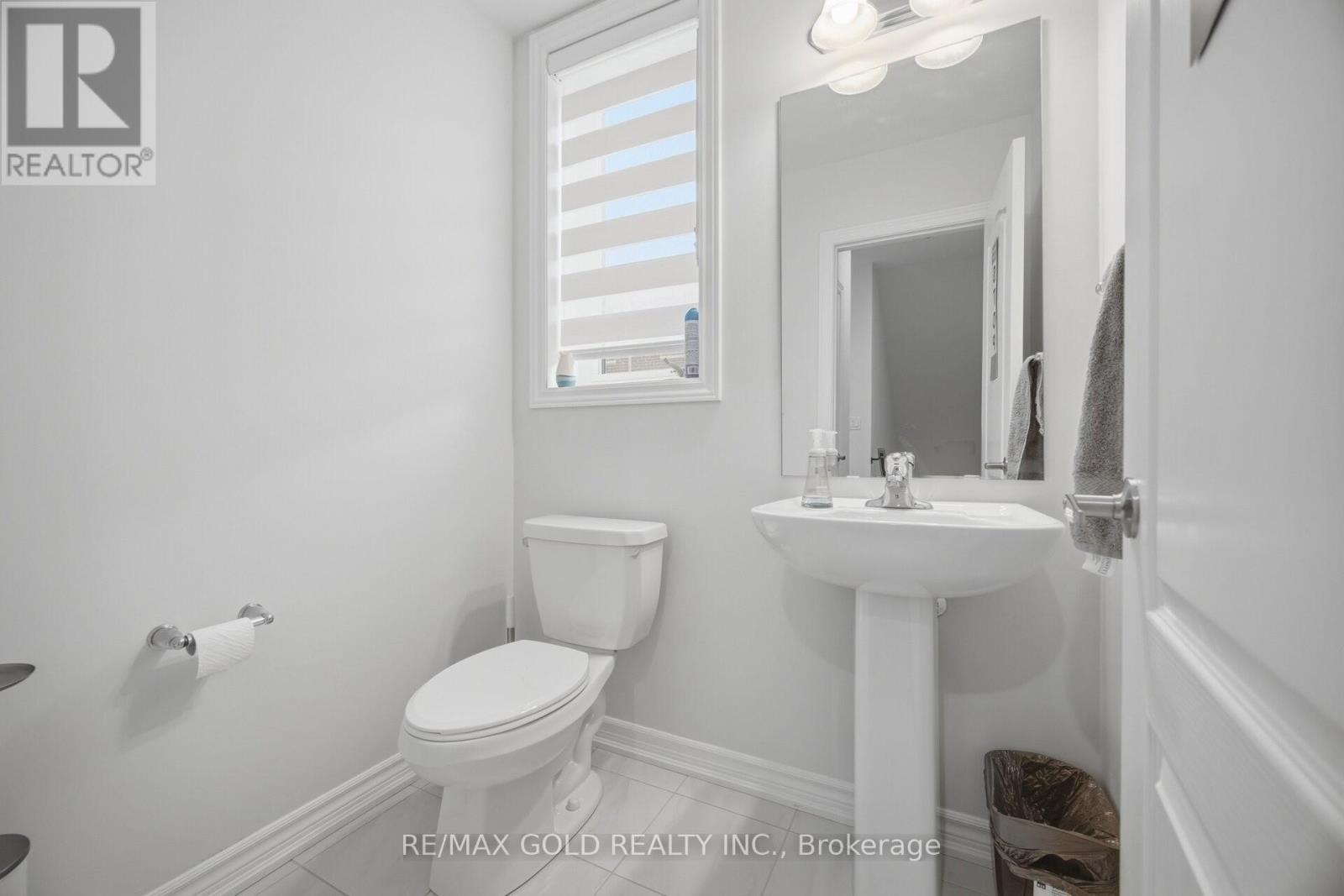 13 Lavinia Road, Brampton, Ontario  L6P 4N7 - Photo 10 - W13053126