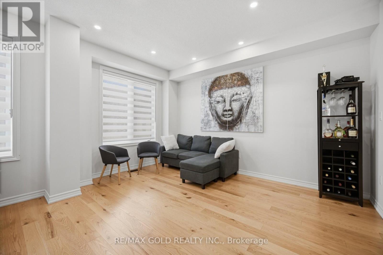 13 Lavinia Road, Brampton, Ontario  L6P 4N7 - Photo 8 - W13053126