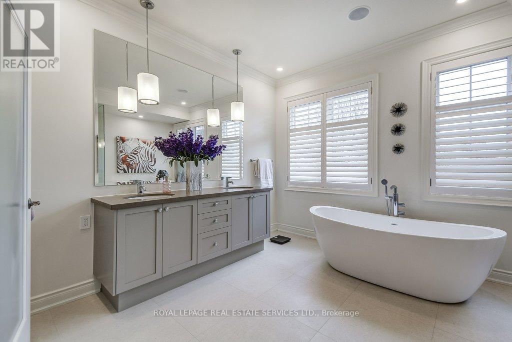 20 - 96 Nelson Street, Oakville, Ontario  L6L 3H8 - Photo 25 - W13053144