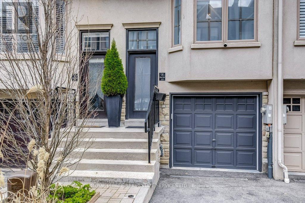 20 - 96 Nelson Street, Oakville, Ontario  L6L 3H8 - Photo 3 - W13053144