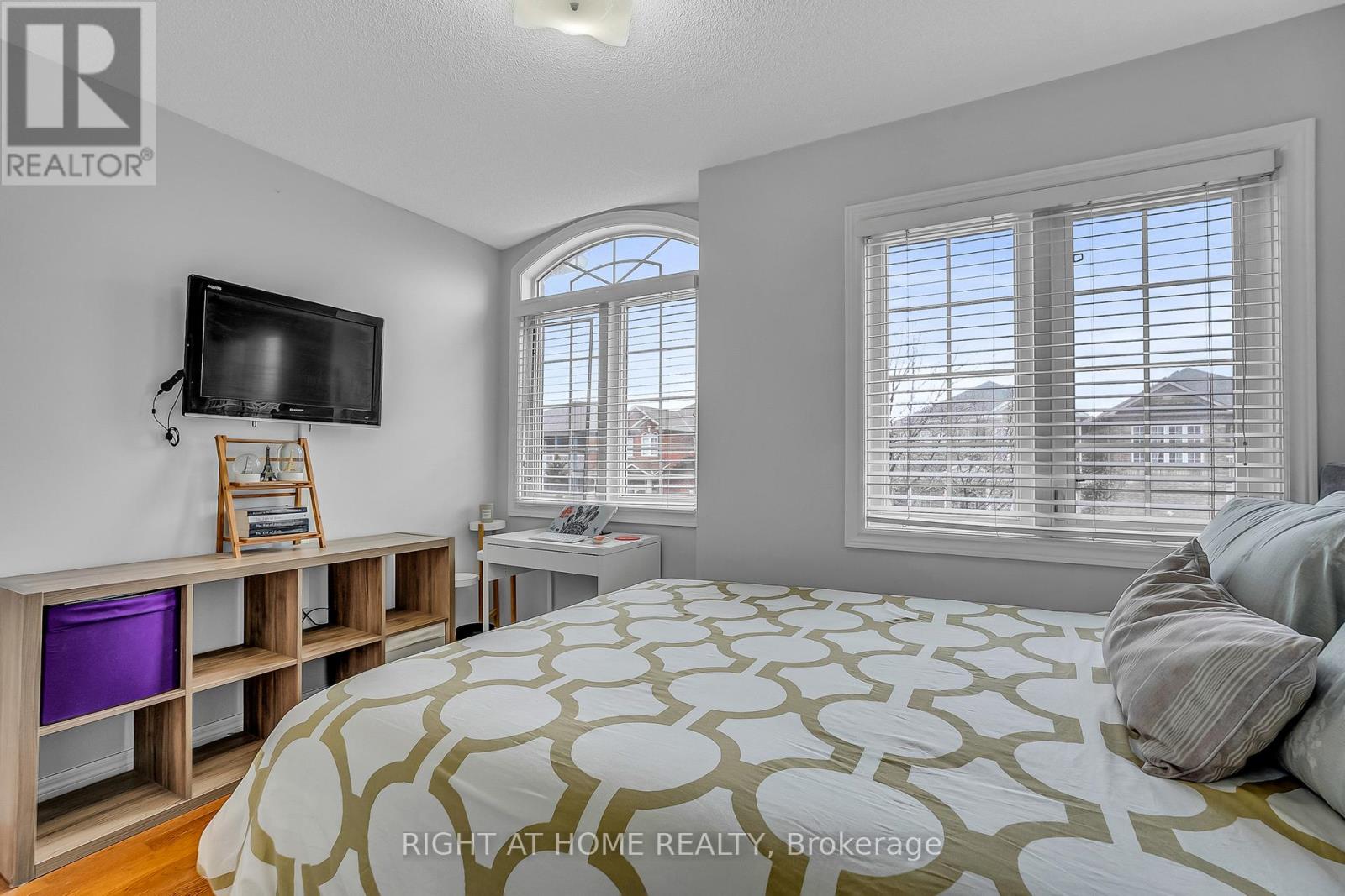 11 Tobermory Crescent, Brampton, Ontario  L6V 4T6 - Photo 25 - W13053172