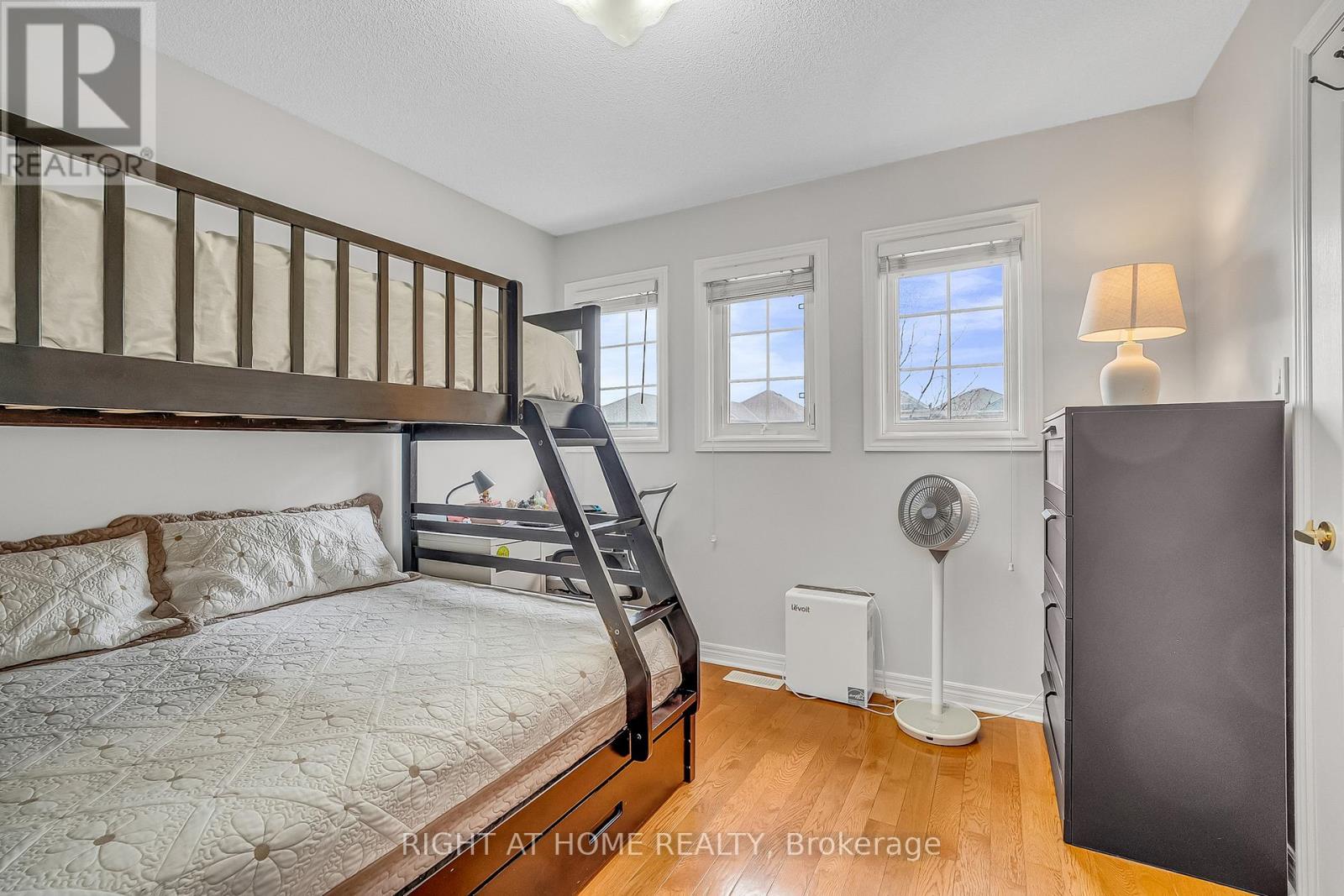 11 Tobermory Crescent, Brampton, Ontario  L6V 4T6 - Photo 26 - W13053172