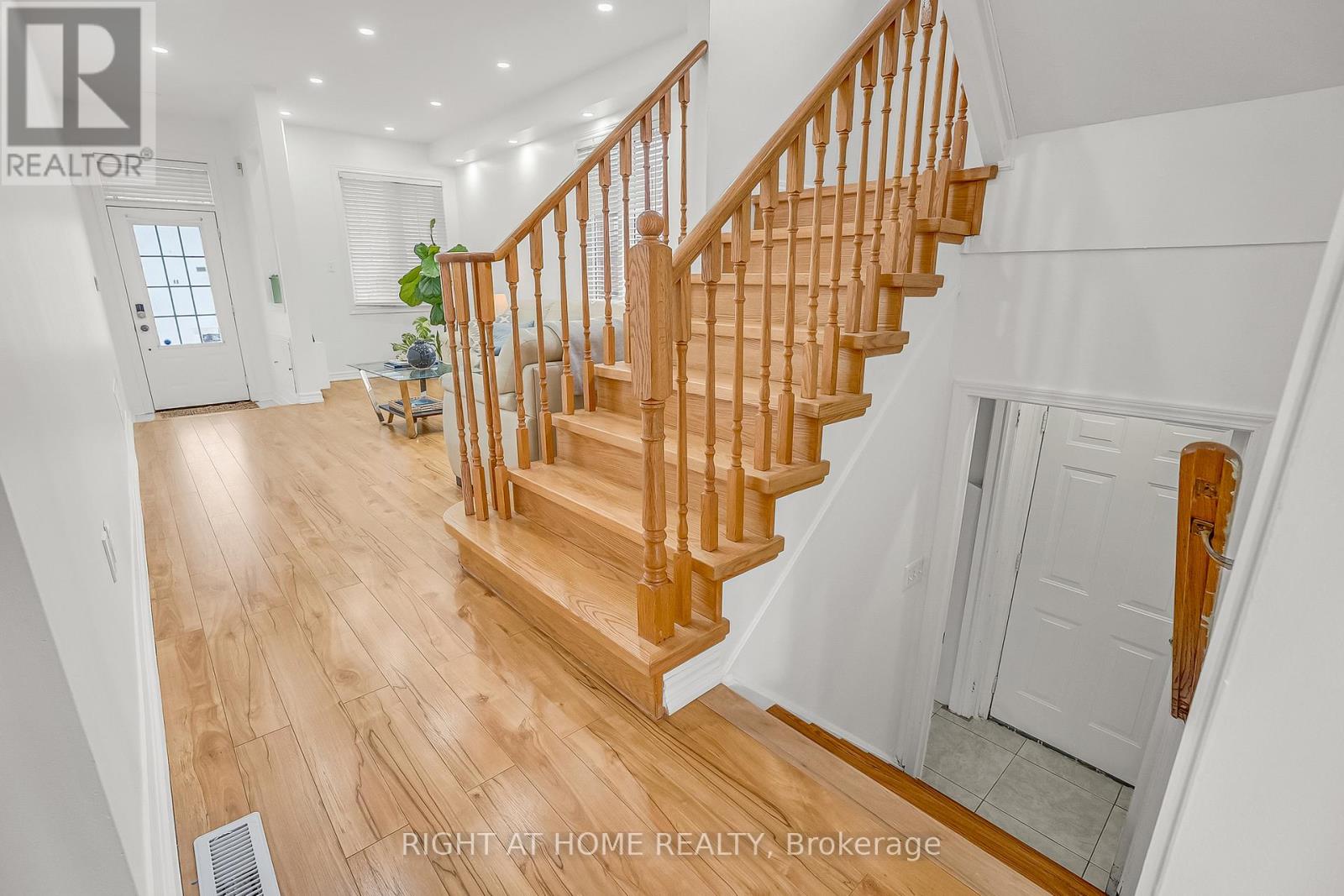 11 Tobermory Crescent, Brampton, Ontario  L6V 4T6 - Photo 31 - W13053172