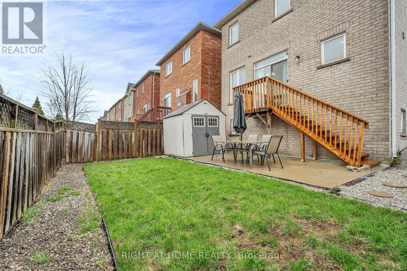 11 Tobermory Crescent, Brampton, Ontario  L6V 4T6 - Photo 43 - W13053172