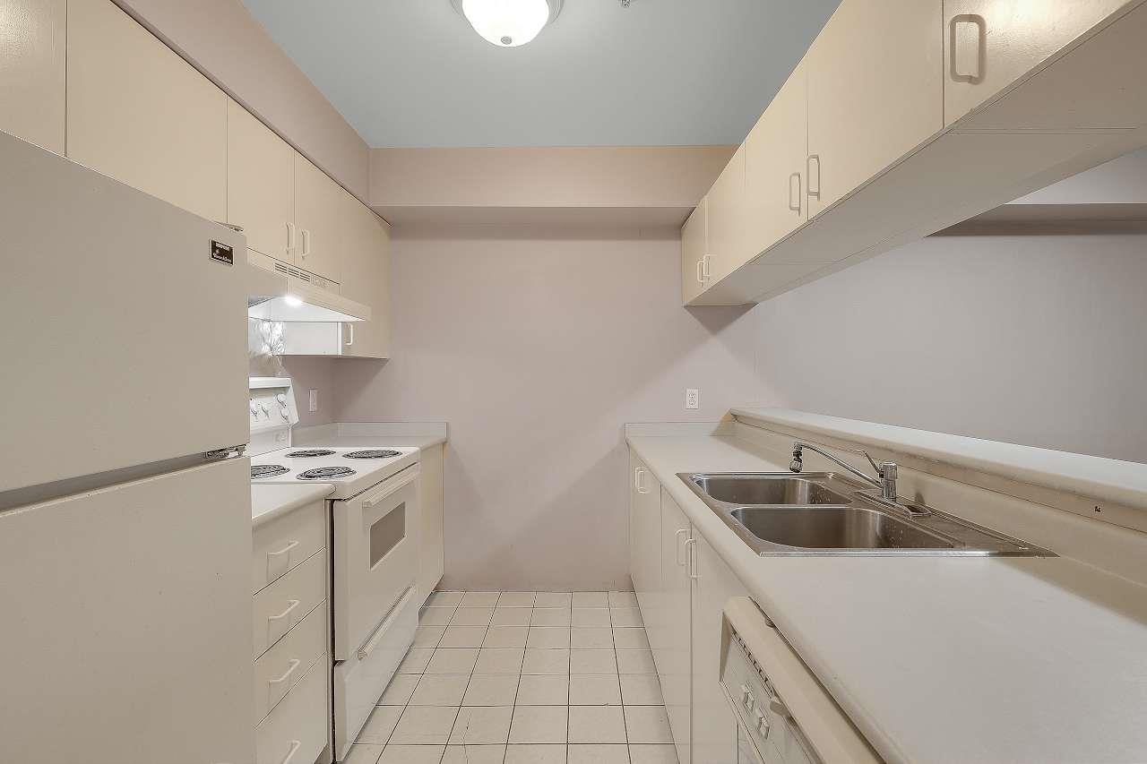 308 10533 University Drive, Surrey, British Columbia  V3T 5T7 - Photo 13 - R3116167