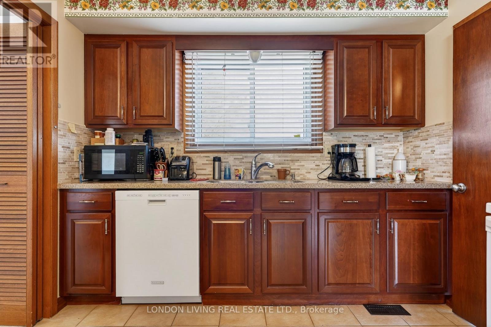 965 Osgoode Drive, London South, Ontario  N6E 1C9 - Photo 12 - X13053338