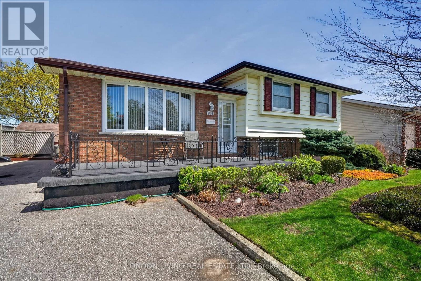 965 Osgoode Drive, London South, Ontario  N6E 1C9 - Photo 4 - X13053338